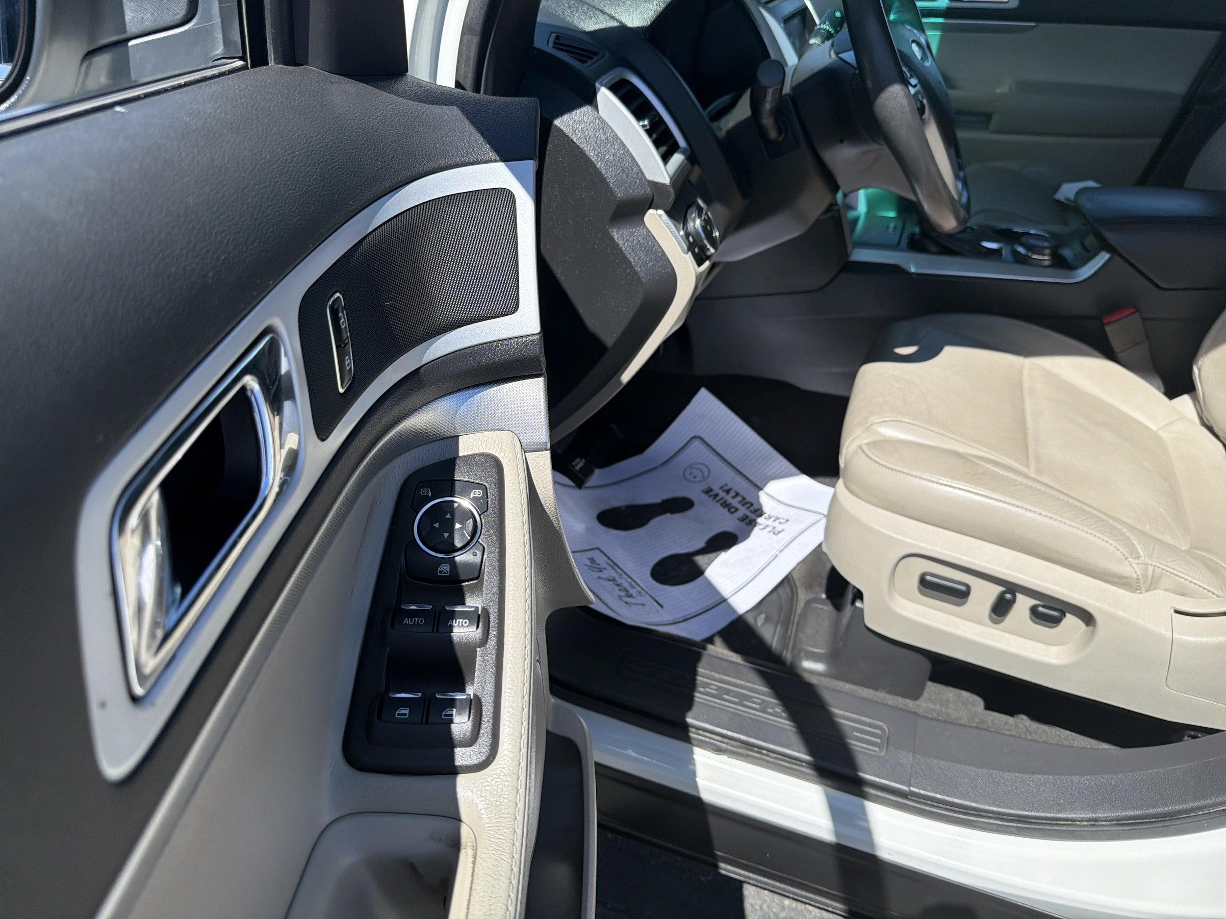 Used 2011 Ford Explorer XLT w/ 202A Rapid Spec Order Code AWD/4WD image 11