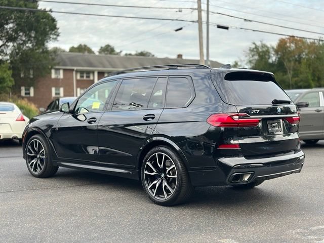Used 2022 BMW X7 xDrive40i w/ M Sport Package AWD/4WD image 5