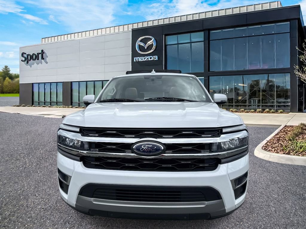 Used 2024 Ford Expedition Limited image 9