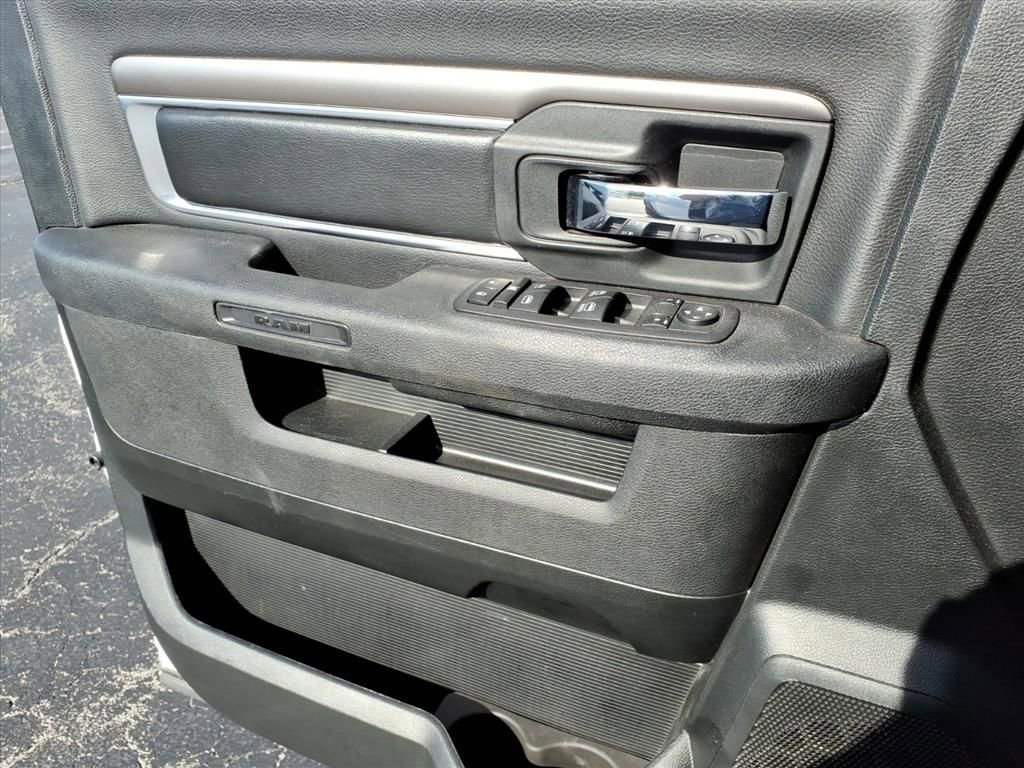 Certified 2024 RAM 1500 Classic Warlock AWD/4WD image 6