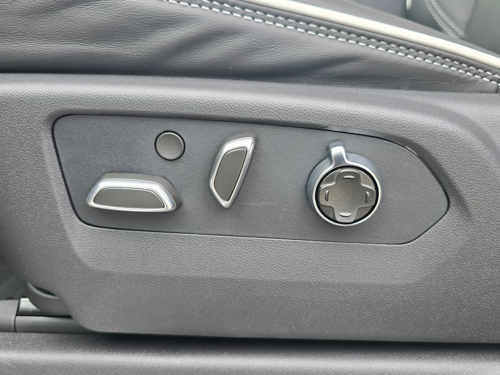 New 2026 GMC Sierra 2500 AT4X AWD/4WD image 17