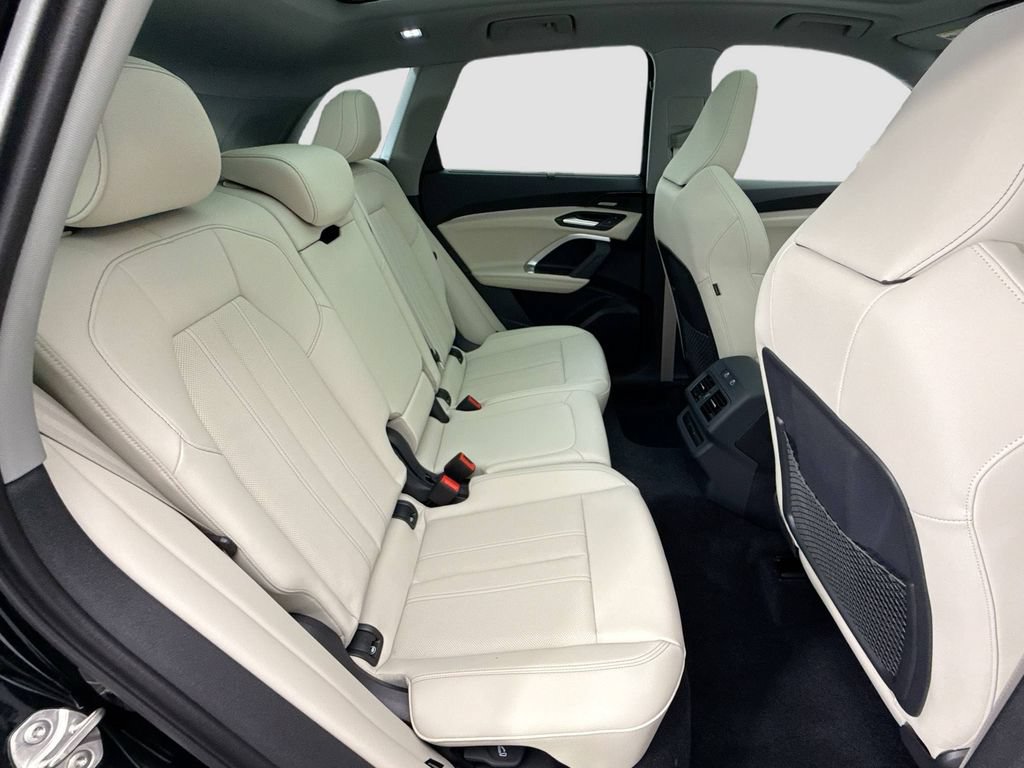Certified 2025 Audi Q5 Premium Plus w/ Premium Plus AWD/4WD image 22