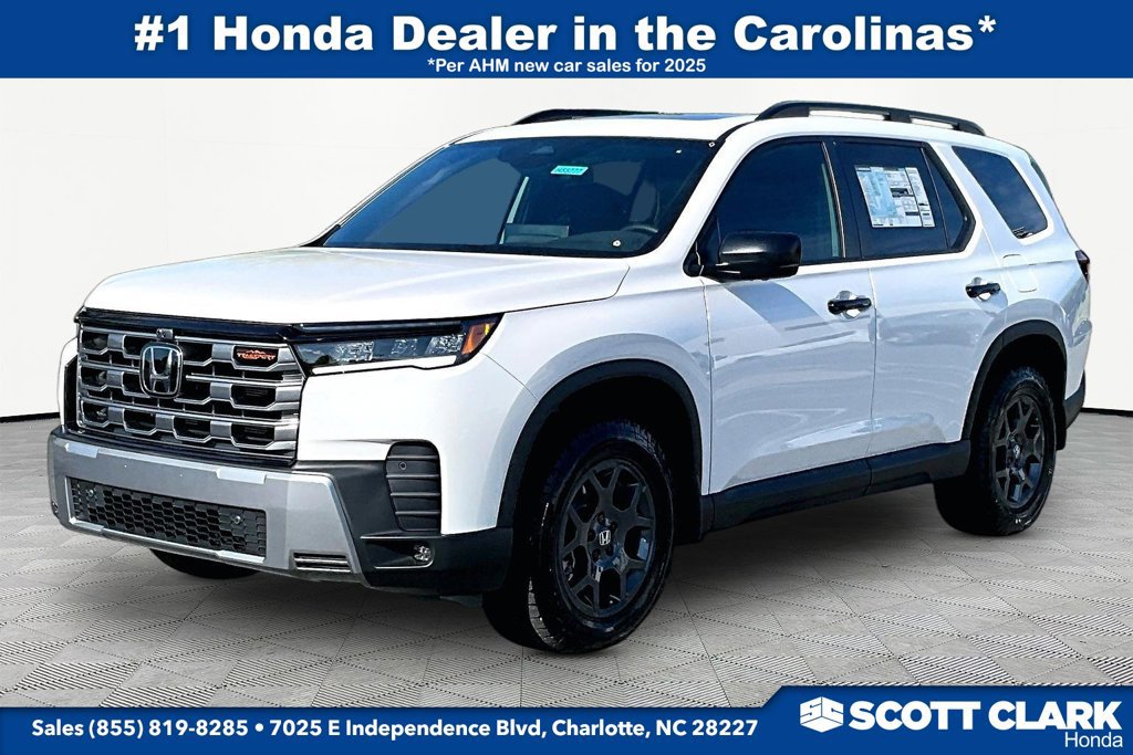 New 2026 Honda Pilot TrailSport image 2
