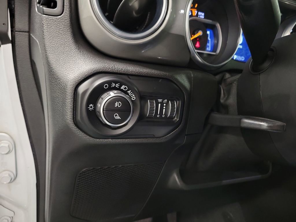 Used 2021 Jeep Gladiator Overland w/ Trailer Tow Package image 21