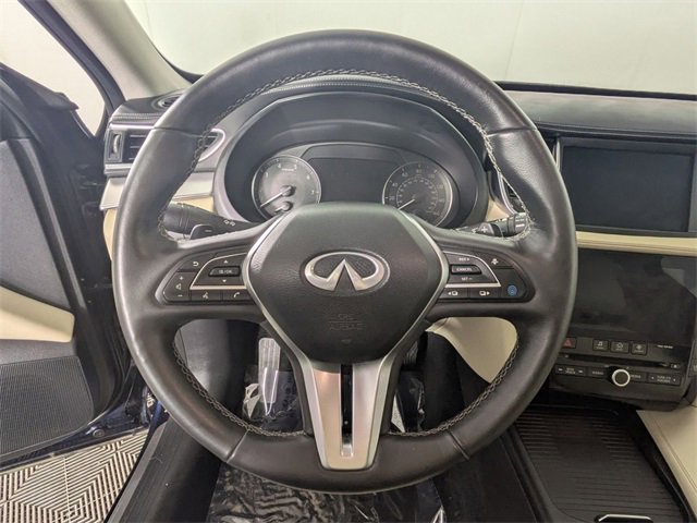 Used 2021 INFINITI QX50 Sensory image 17