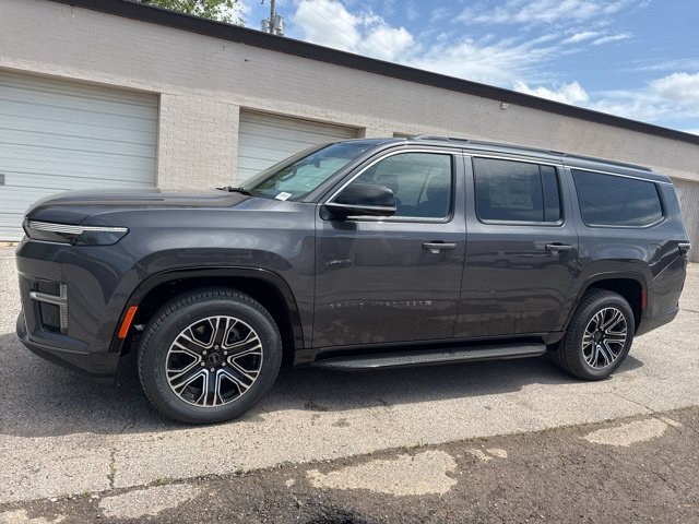 New 2026 Jeep Grand Wagoneer L 2WD image 3