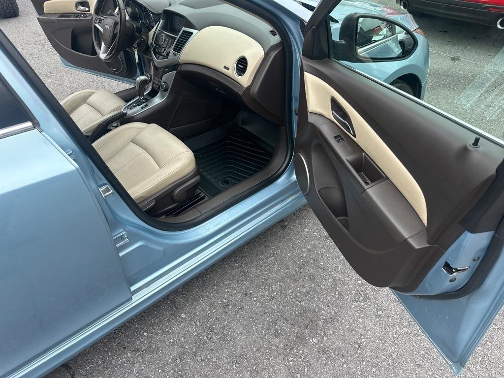 Used 2011 Chevrolet Cruze LTZ w/ RS Package FWD image 21