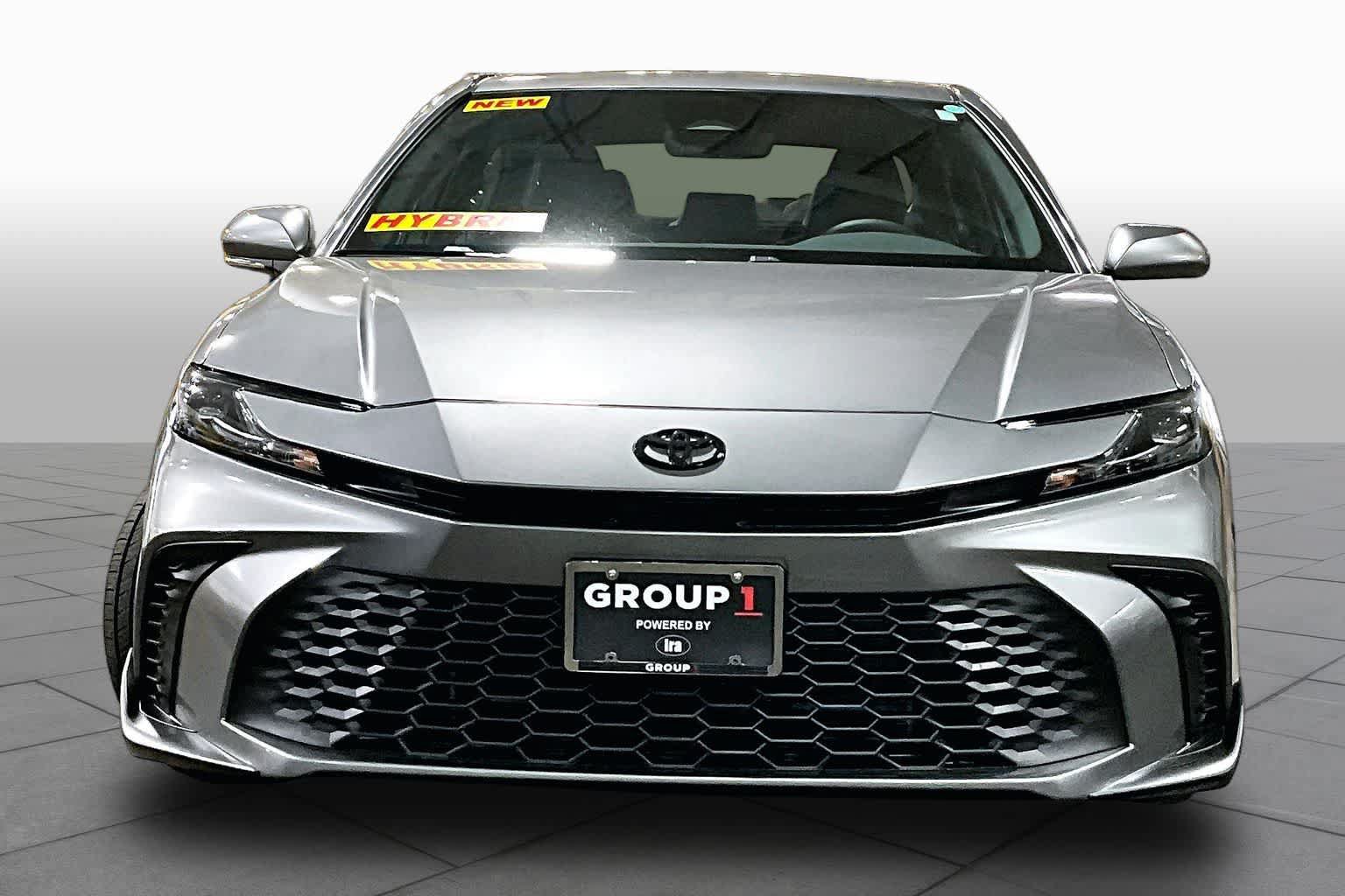 New 2026 Toyota Camry SE w/ Convenience Package FWD image 3