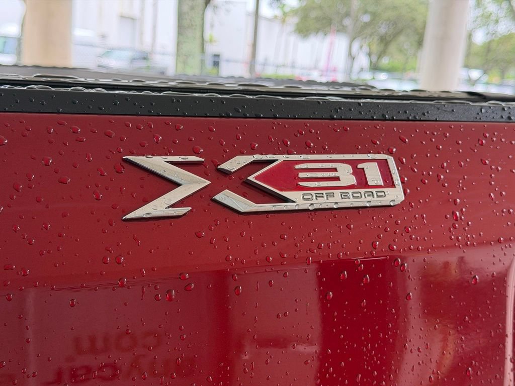 Used 2021 GMC Sierra 1500 SLT w/ SLT Premium Plus Package AWD/4WD image 19