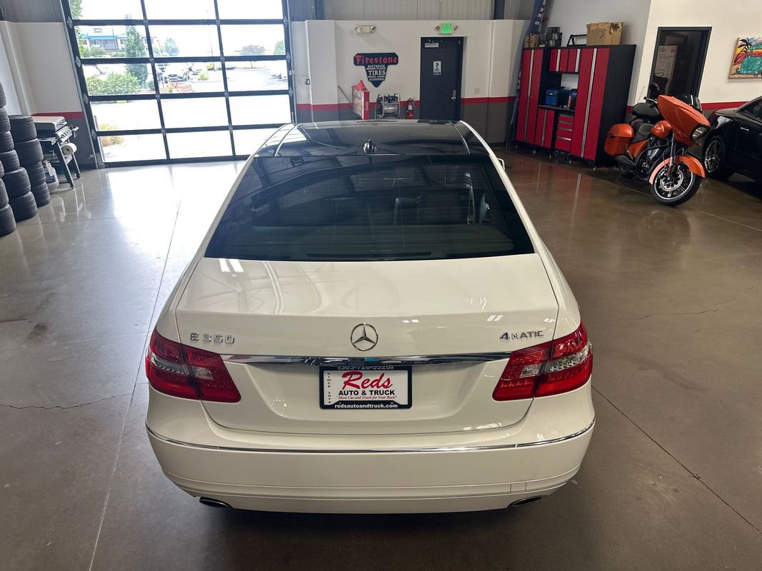 Used 2010 Mercedes-Benz E 350 4MATIC Sedan image 29