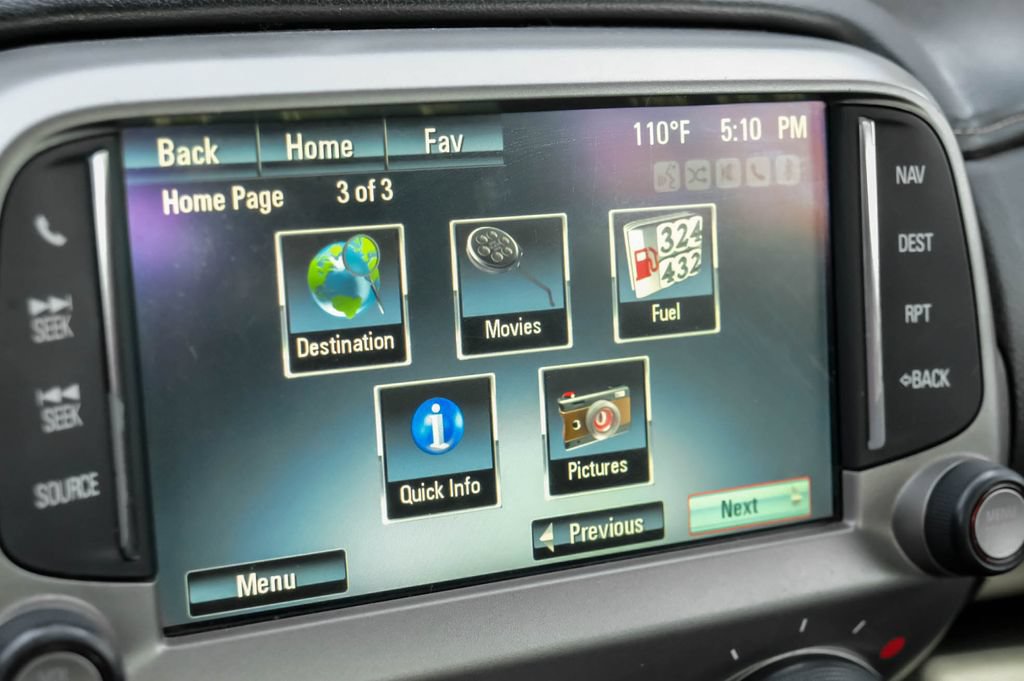 Used 2015 Chevrolet Camaro LT RWD image 30