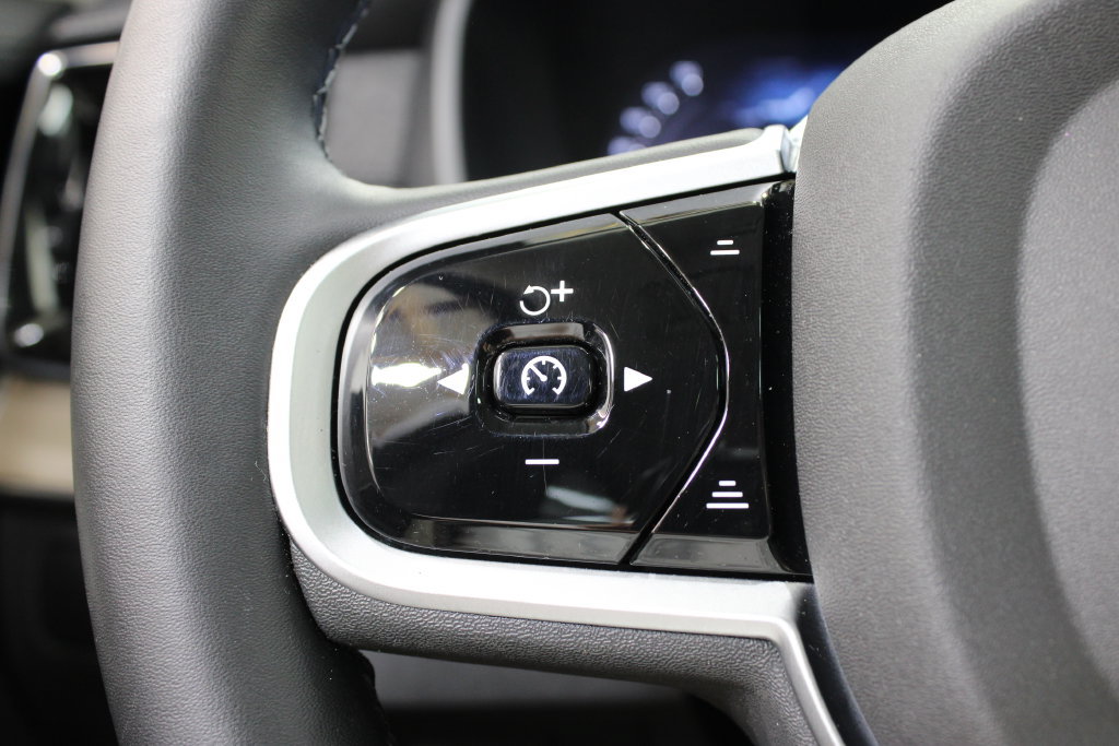 Used 2026 Volvo XC90 B6 Plus AWD/4WD image 29
