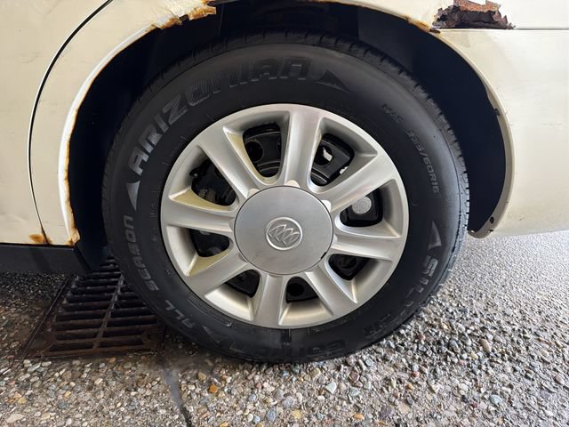 Used 2006 Buick LaCrosse CX FWD image 10