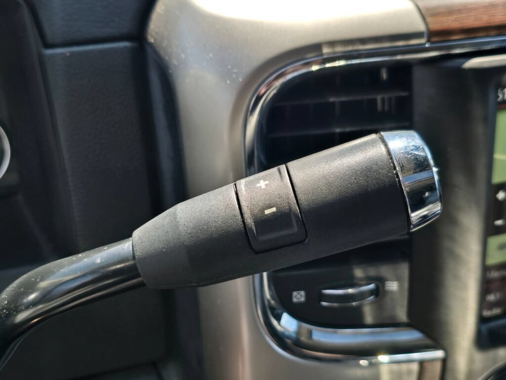 Used 2018 RAM 3500 Laramie AWD/4WD image 14