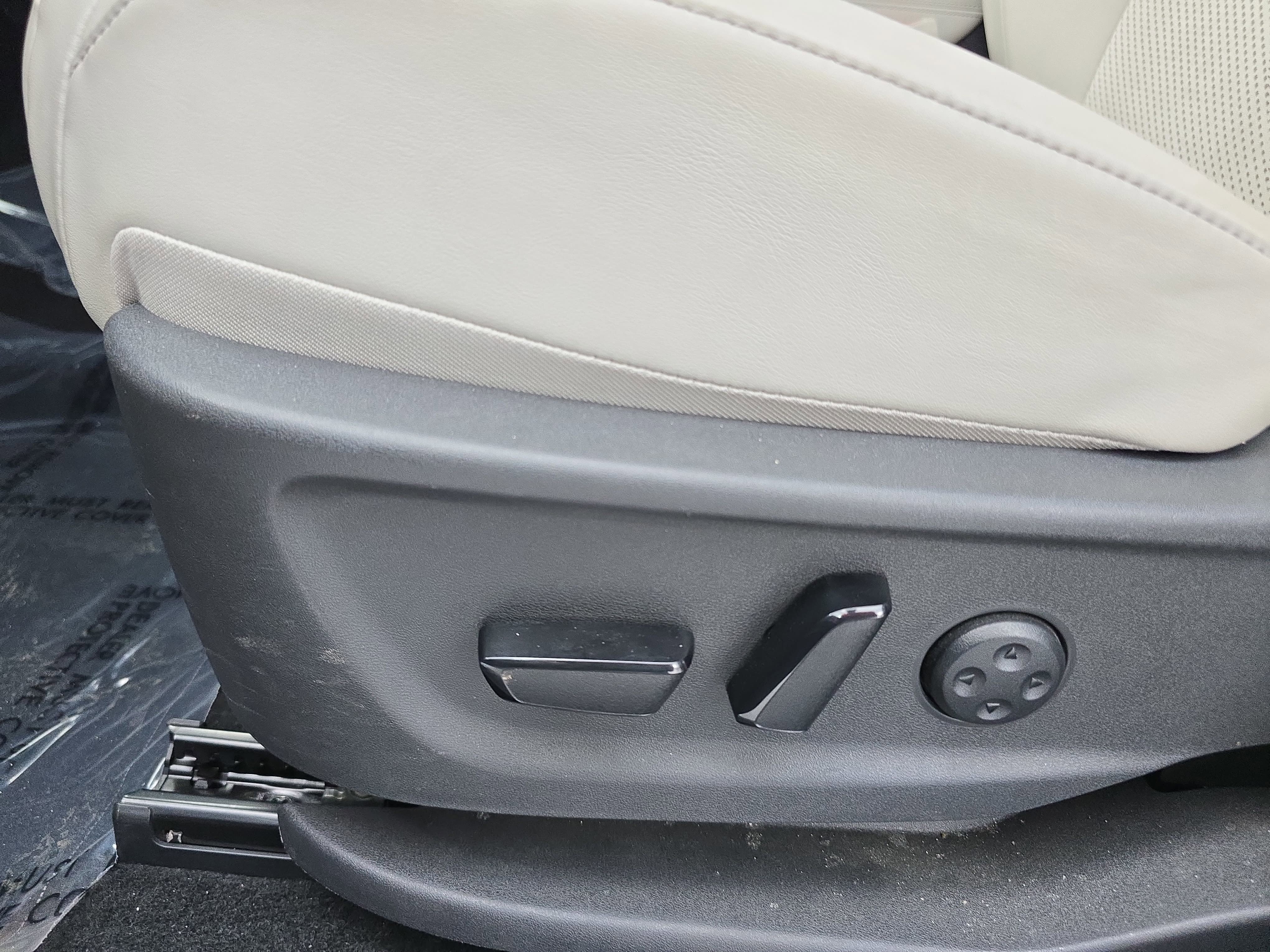 Certified 2024 Nissan Ariya FWD image 29