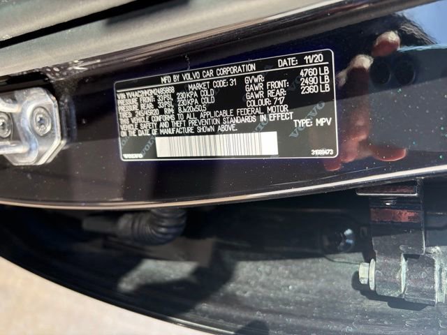 Used 2021 Volvo XC40 T4 R-Design w/ Climate Package image 28