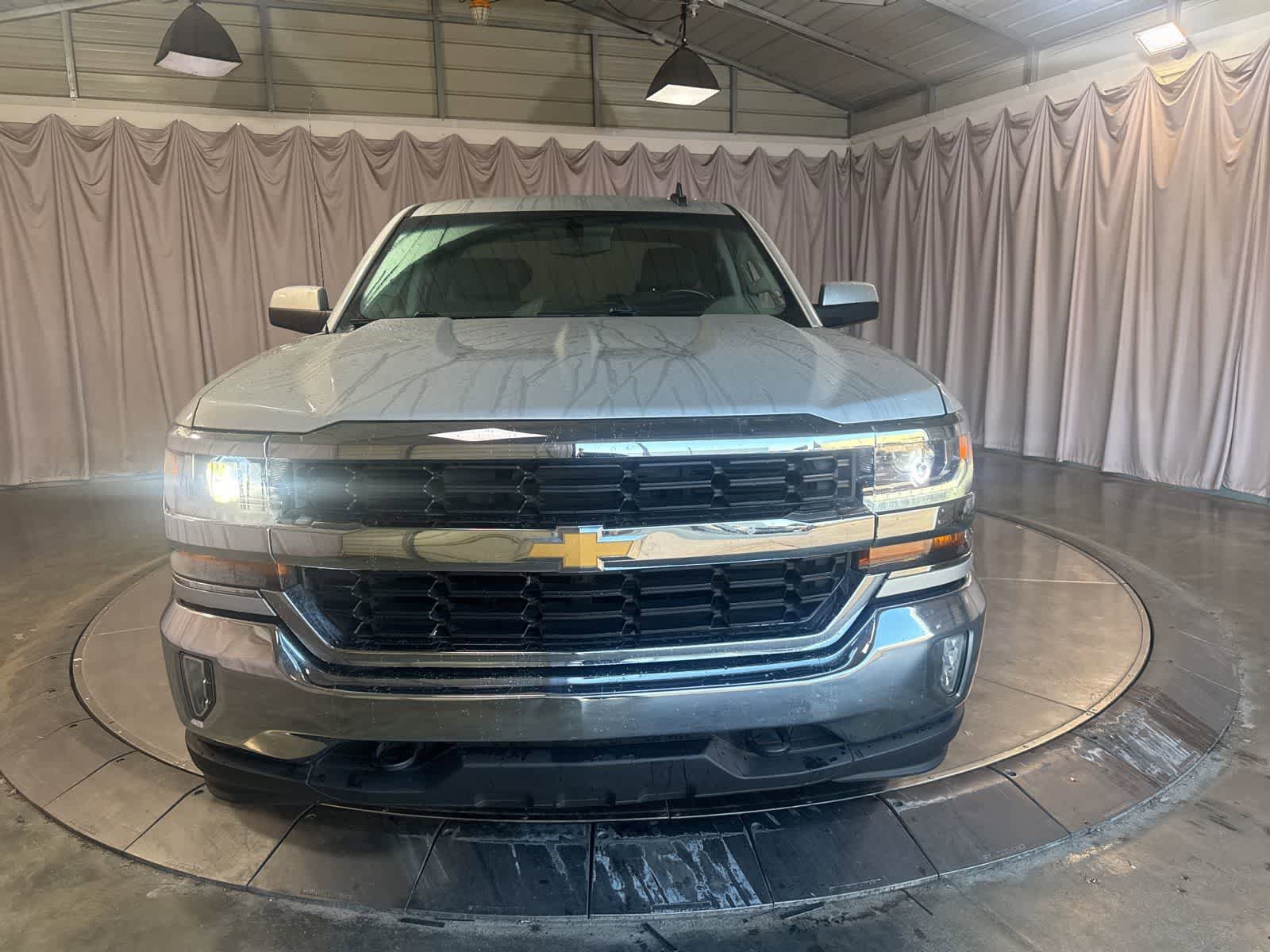 Used 2018 Chevrolet Silverado 1500 LT w/ All Star Edition video 2