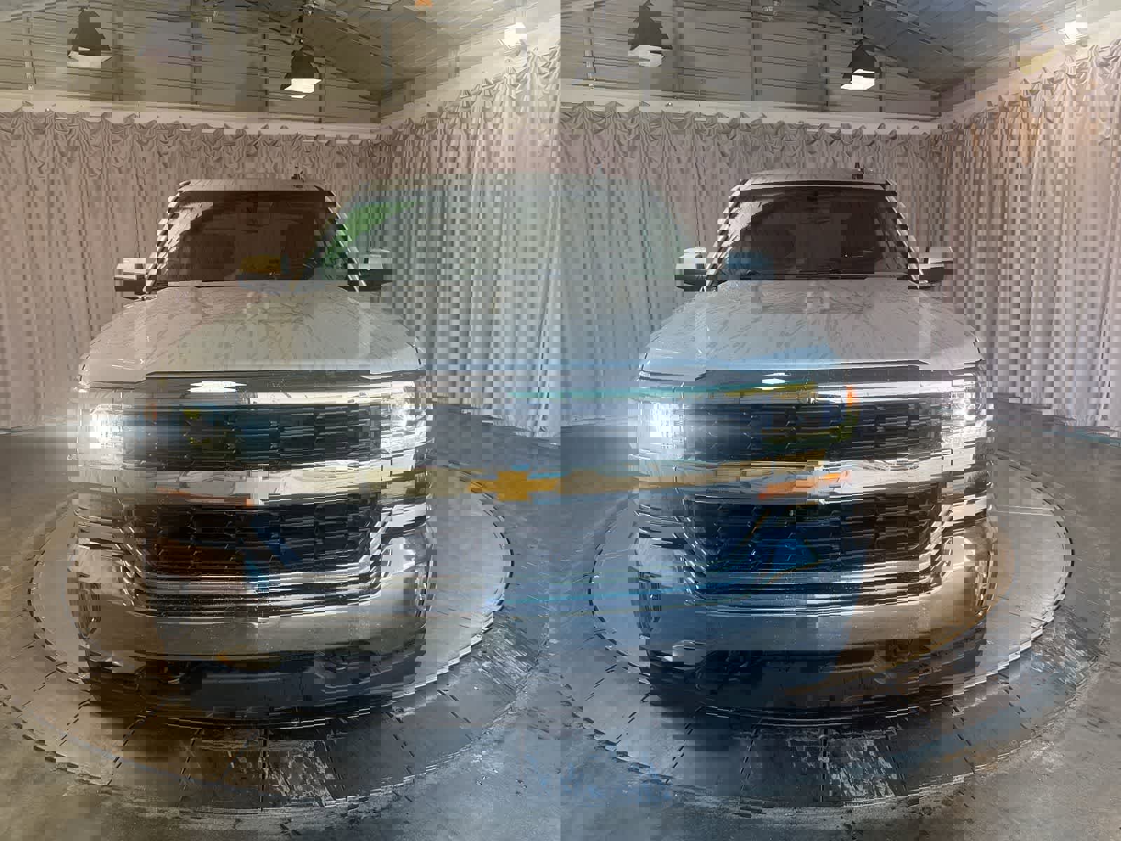 Used 2018 Chevrolet Silverado 1500 LT w/ All Star Edition image 2