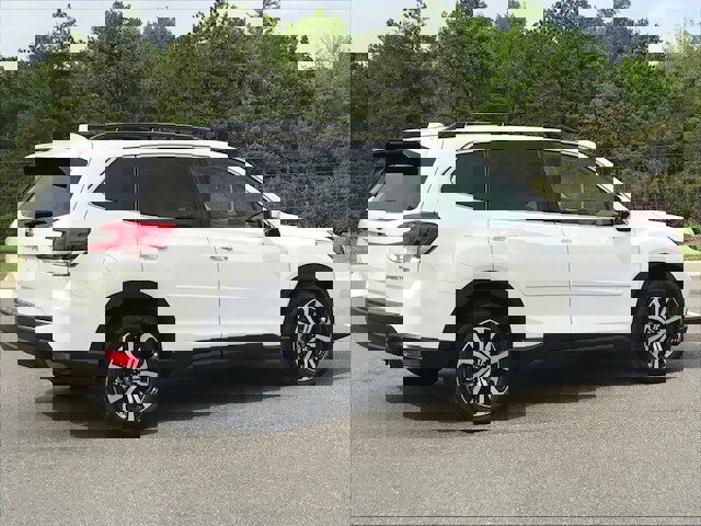 Used 2019 Subaru Forester Limited image 4