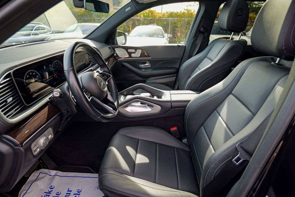 Used 2025 Mercedes-Benz GLS 450 4MATIC image 20