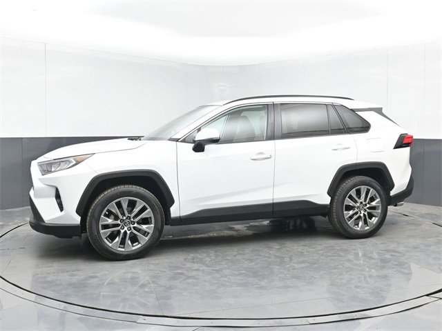 Used 2019 Toyota RAV4 XLE Premium image 6