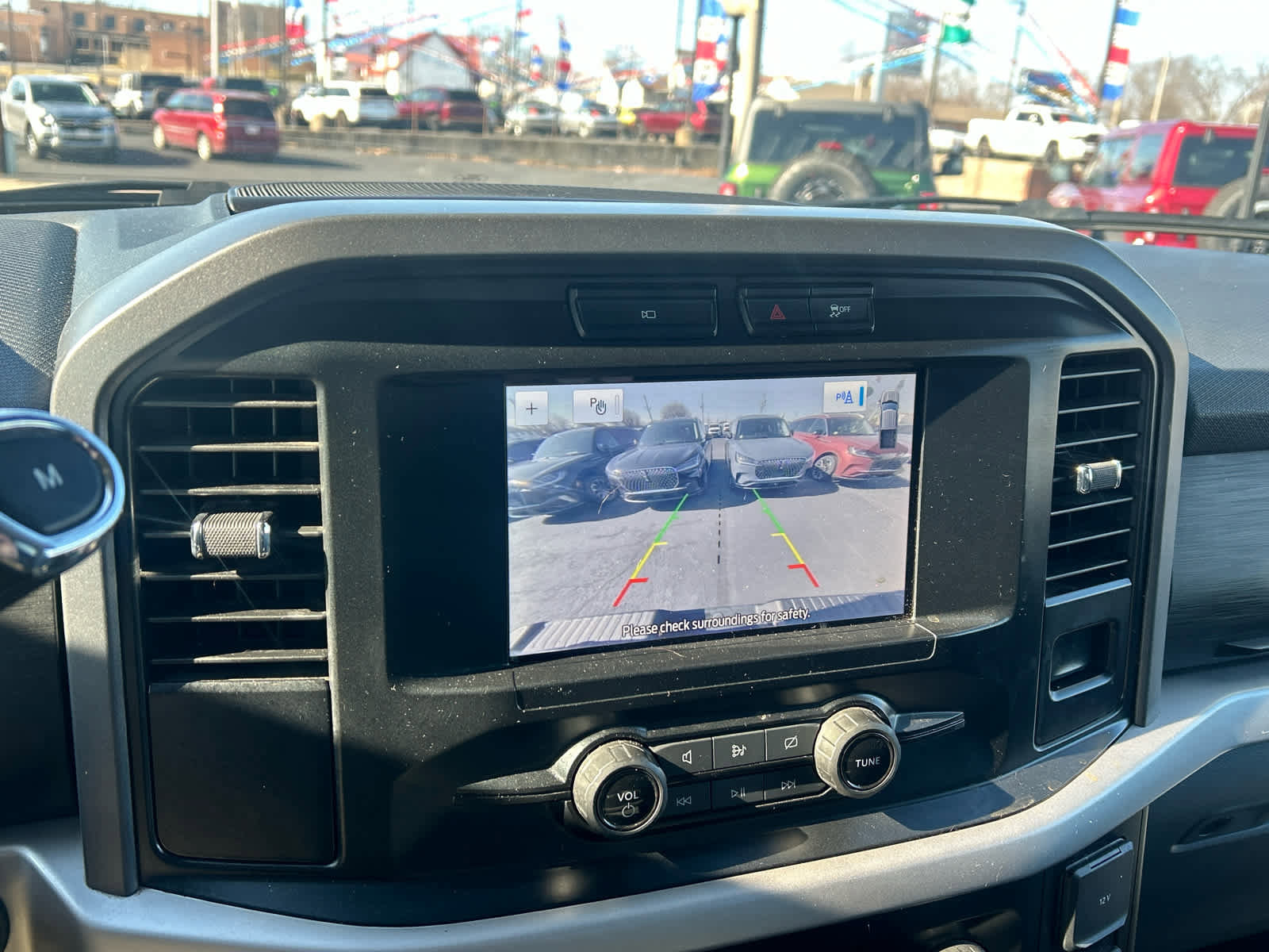 Used 2023 Ford F150 XLT AWD/4WD image 25