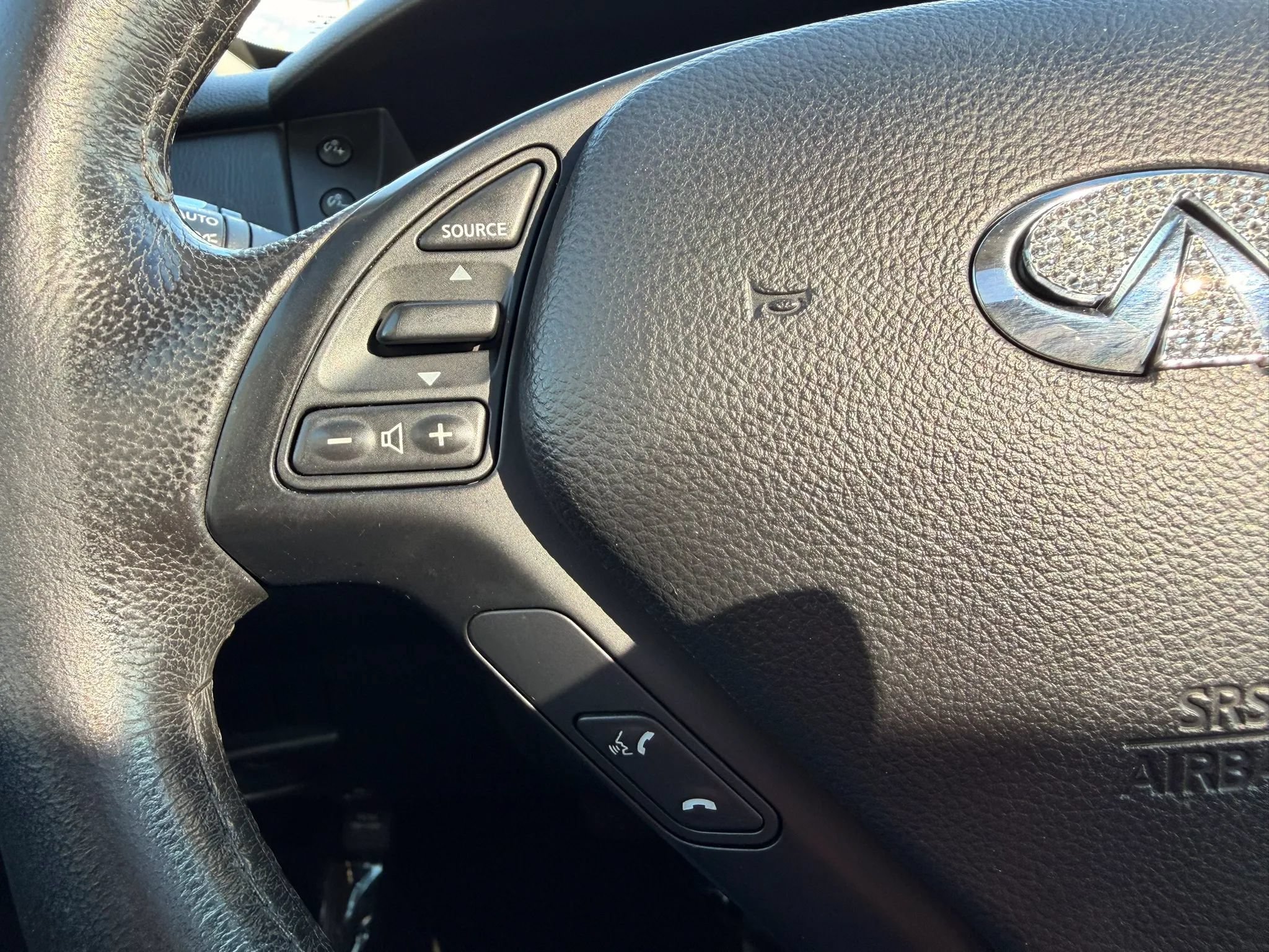 Used 2016 INFINITI QX50 AWD w/ Premium Package image 33
