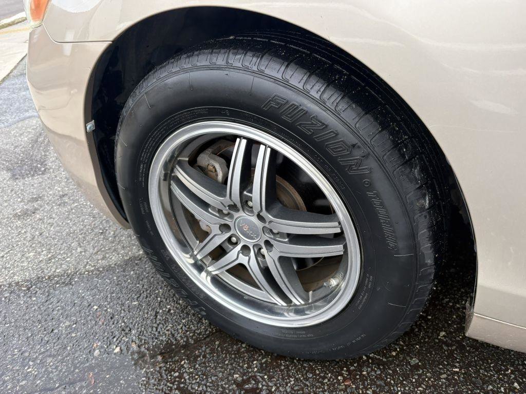 Used 2007 Toyota Camry XLE image 10