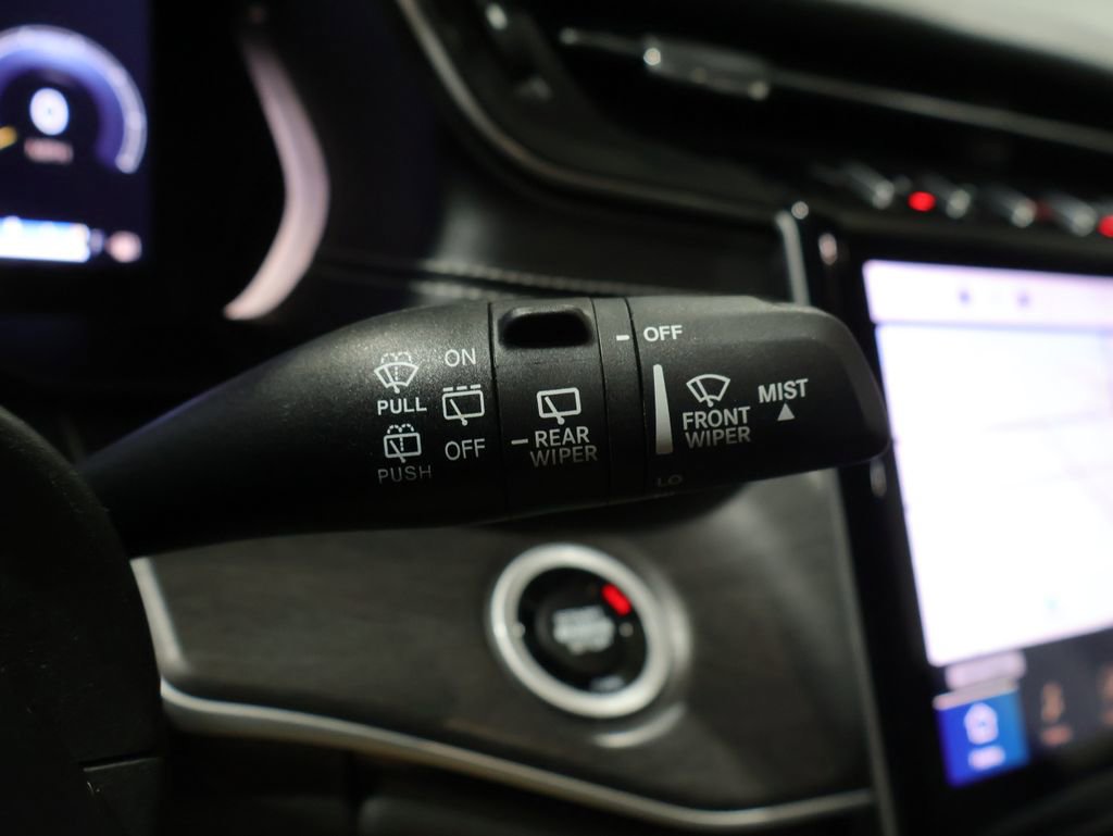 Certified 2023 Jeep Grand Cherokee Limited w/ Black Appearance Package image 37