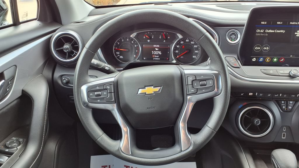 Used 2024 Chevrolet Blazer LT w/ Convenience Package FWD image 23