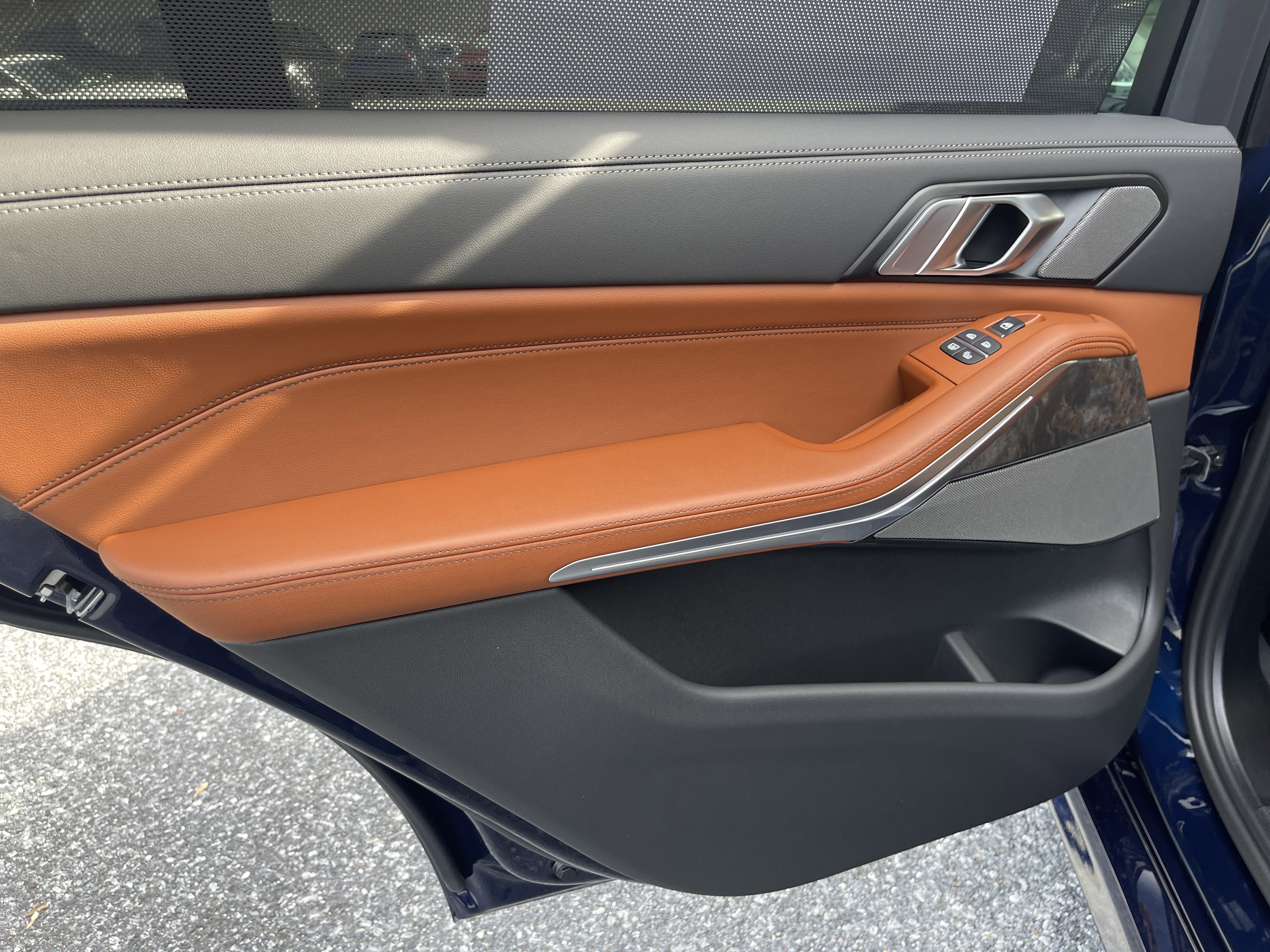 New 2026 BMW X7 M60i image 16