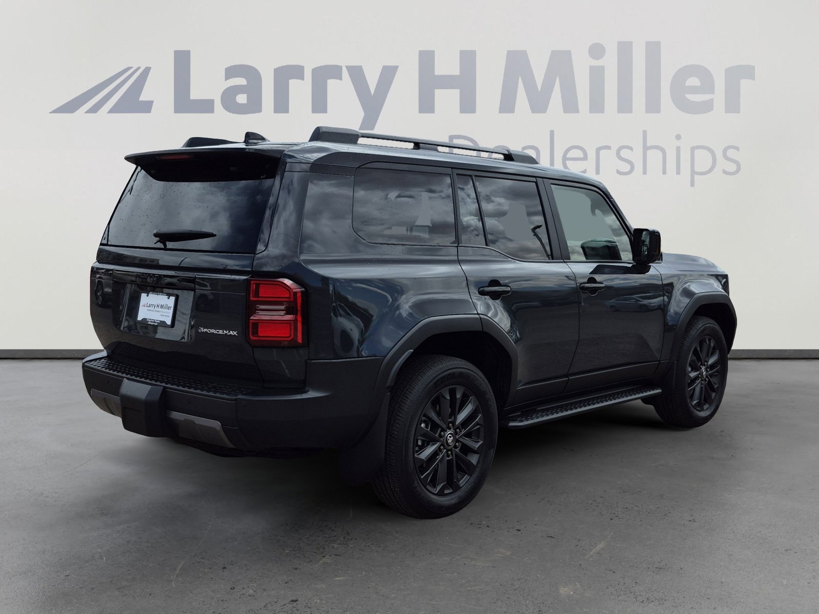 Used 2026 Toyota Land Cruiser w/ Premium Package image 6