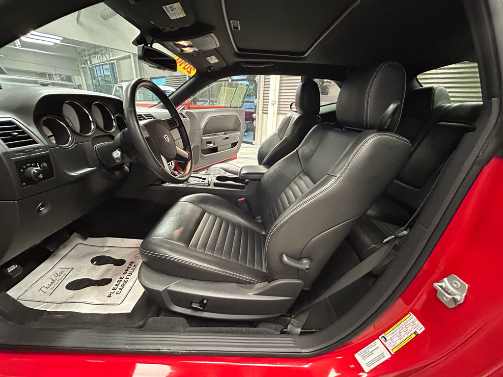 Used 2010 Dodge Challenger R/T RWD image 47