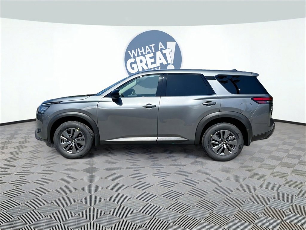 Certified 2025 Nissan Pathfinder S image 34