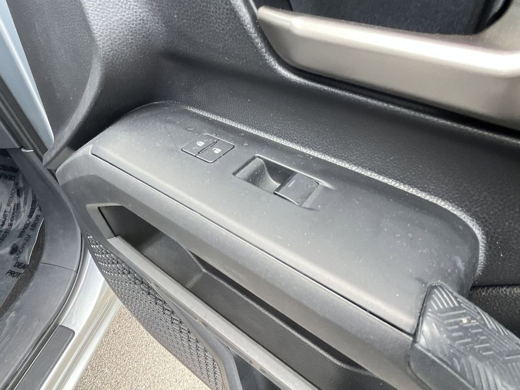 Used 2025 Toyota Tacoma TRD Off-Road image 33