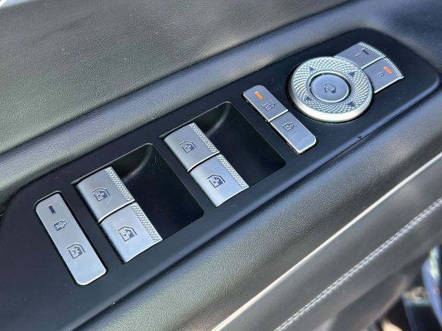 Used 2025 Genesis GV80 2.5T Standard AWD/4WD image 17