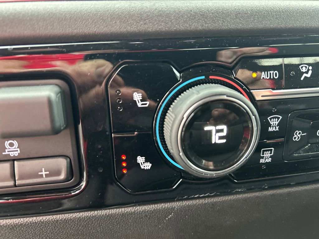 Used 2024 Chevrolet Silverado 3500 LT w/ Convenience Package image 22