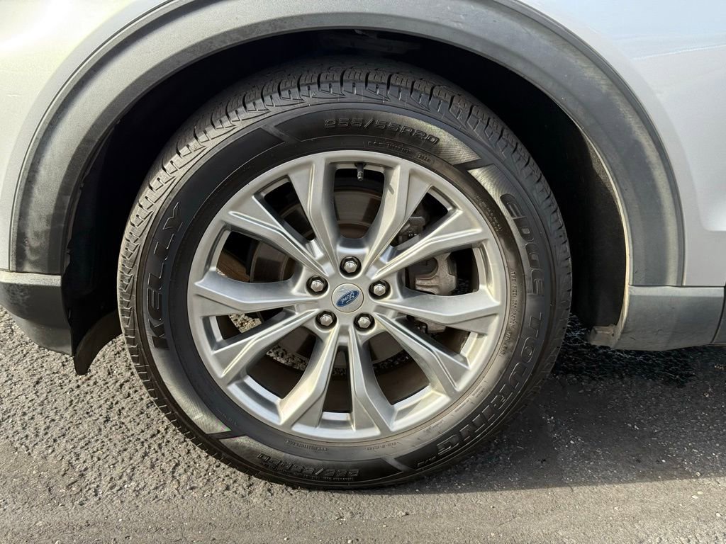 Used 2021 Ford Explorer Limited w/ Equipment Group 301A image 10