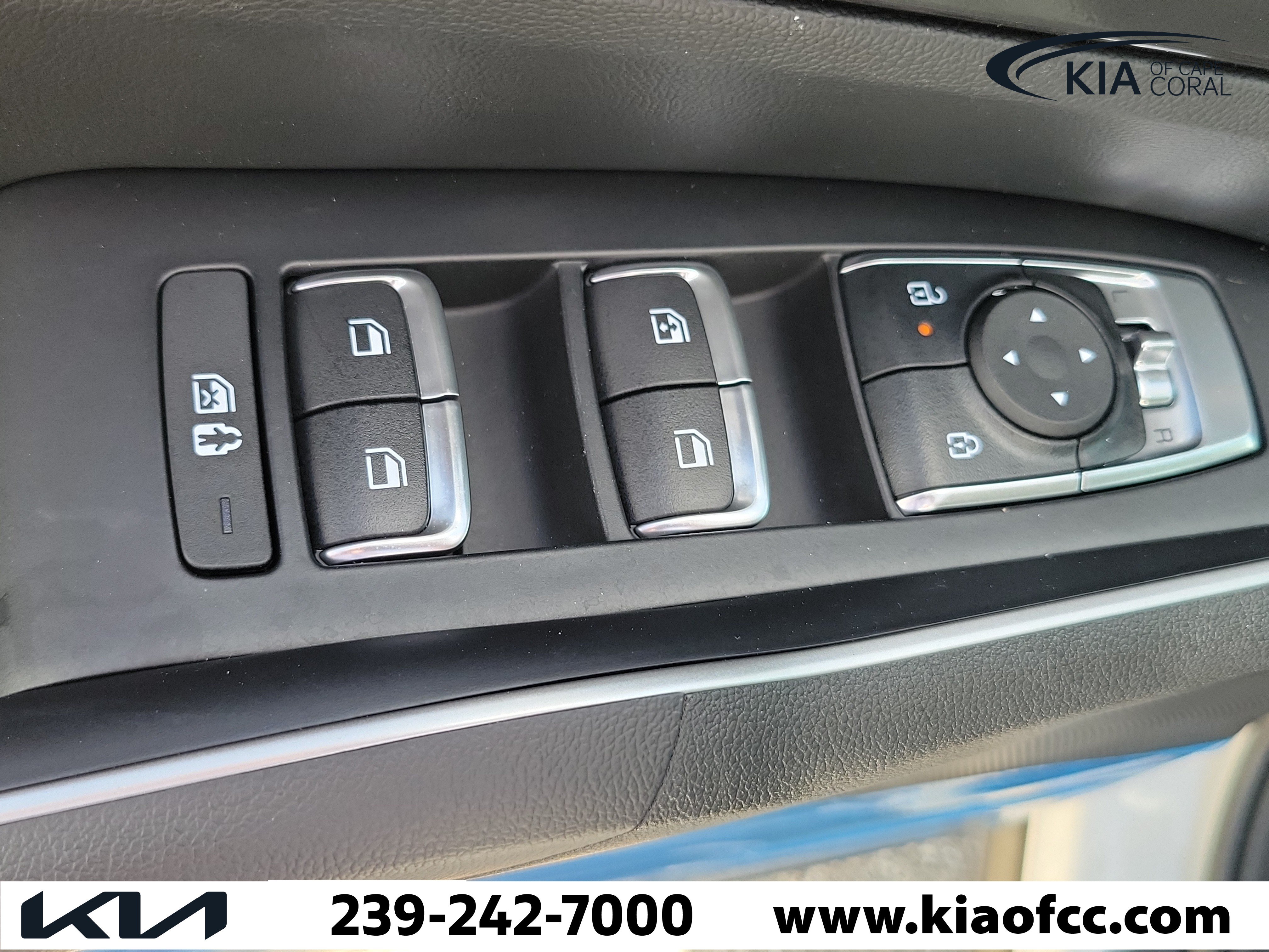 New 2026 Kia Sorento S FWD image 25