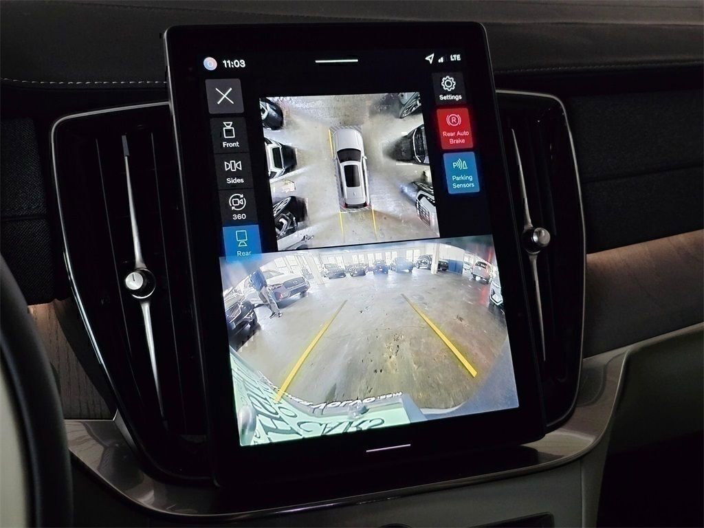 New 2026 Volvo XC90 B6 Ultra w/ Protection Package image 24