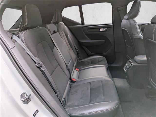 Certified 2021 Volvo XC40 P8 Recharge image 22