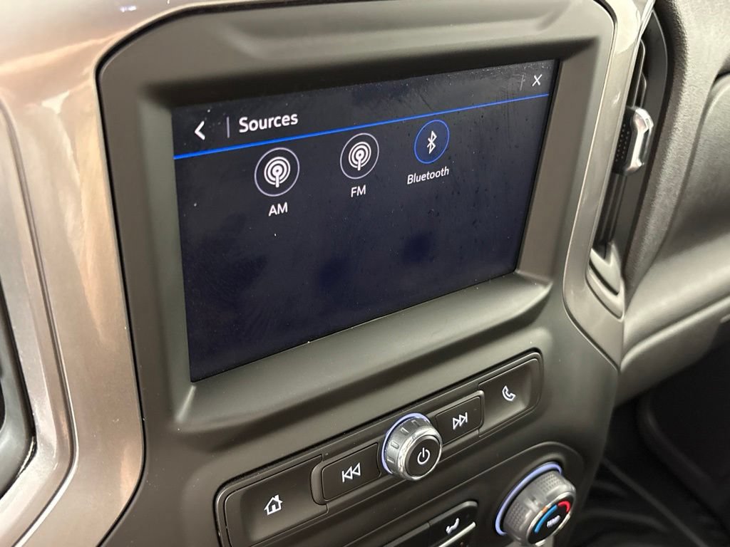 Certified 2025 Chevrolet Silverado 1500 W/T RWD image 33