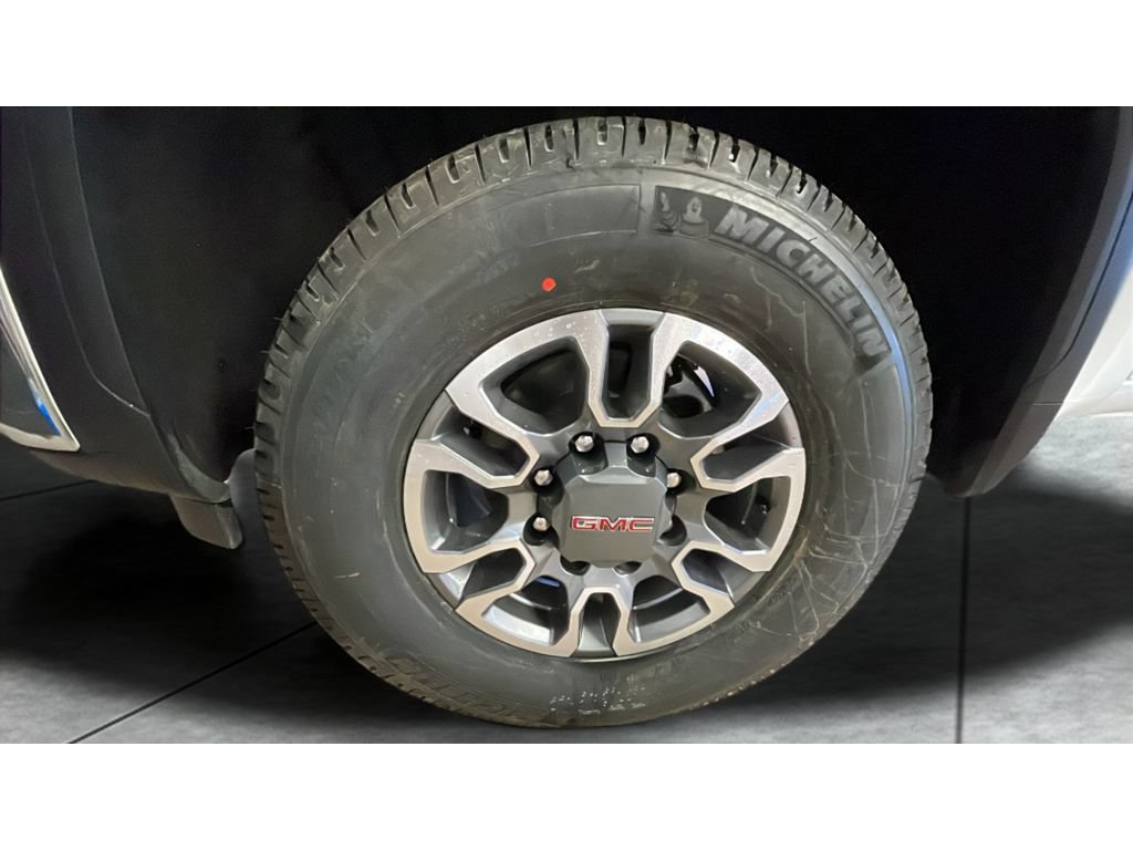 New 2026 GMC Sierra 2500 SLE w/ SLE Value Package; AWD/4WD image 19