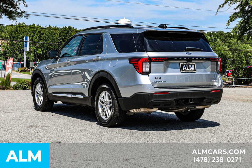 Used 2025 Ford Explorer Active image 8