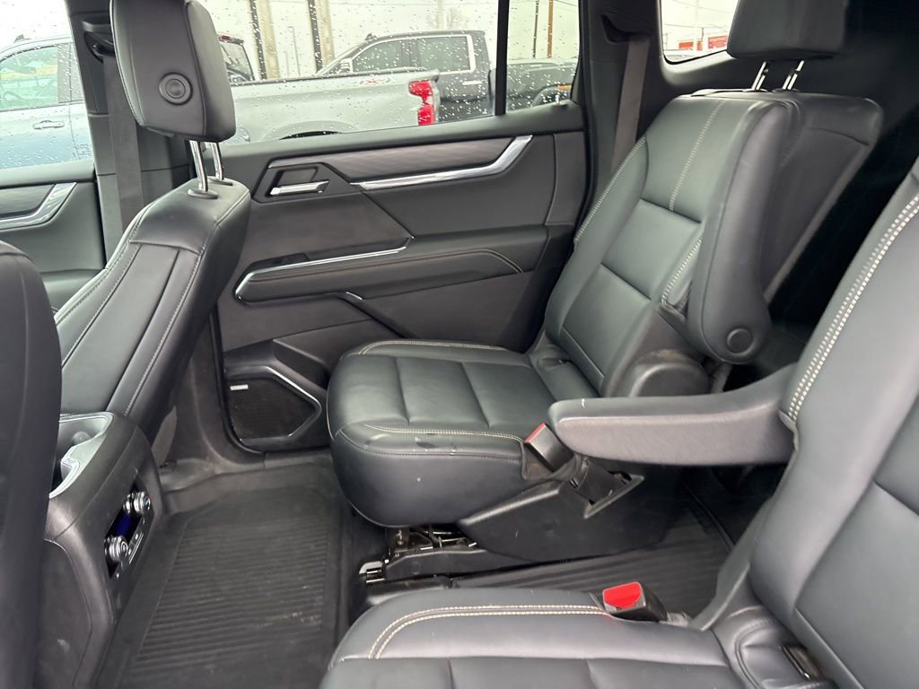 Certified 2024 GMC Acadia Elevation w/ Luxury Package AWD/4WD image 20
