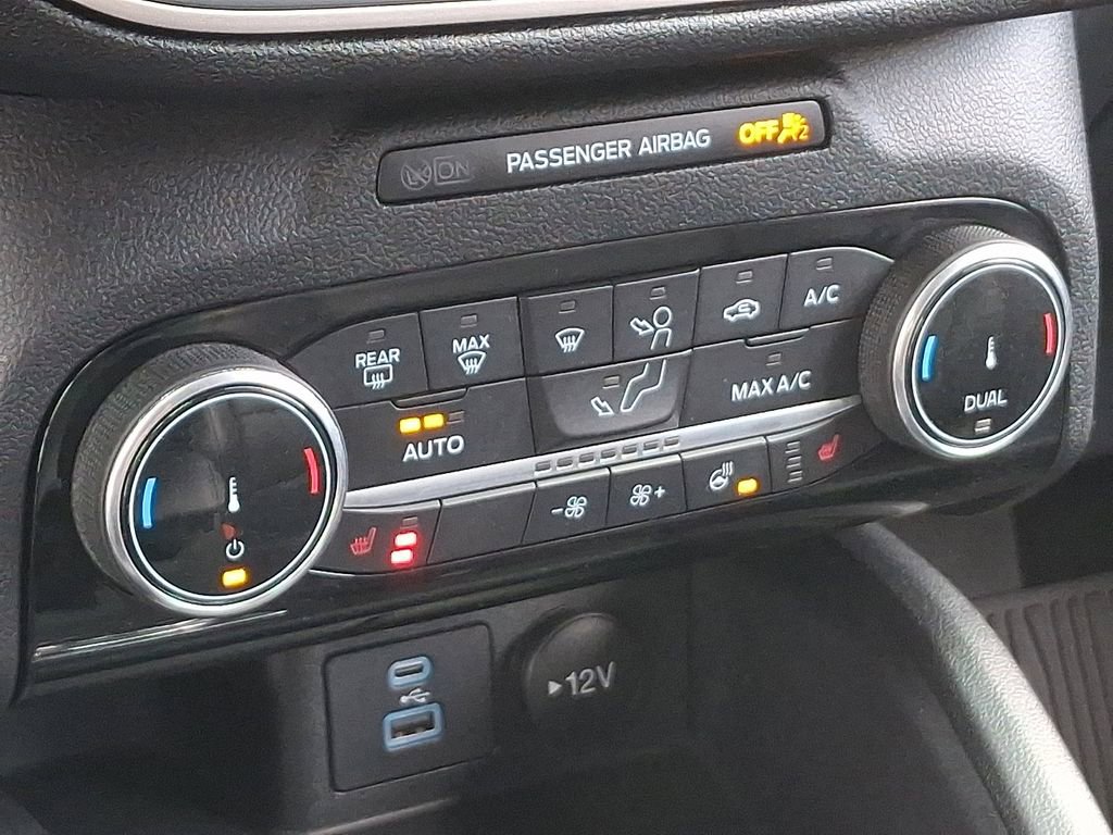 Certified 2022 Ford Escape SEL w/ Technology Package image 16