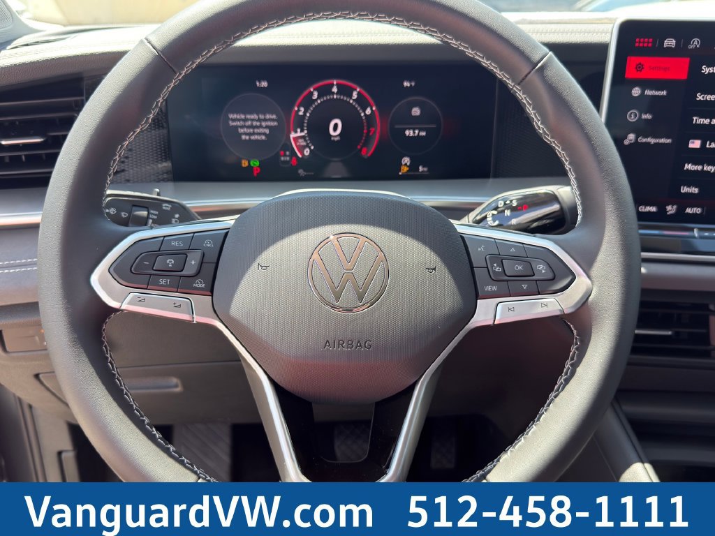 New 2026 Volkswagen Tiguan SE FWD image 14