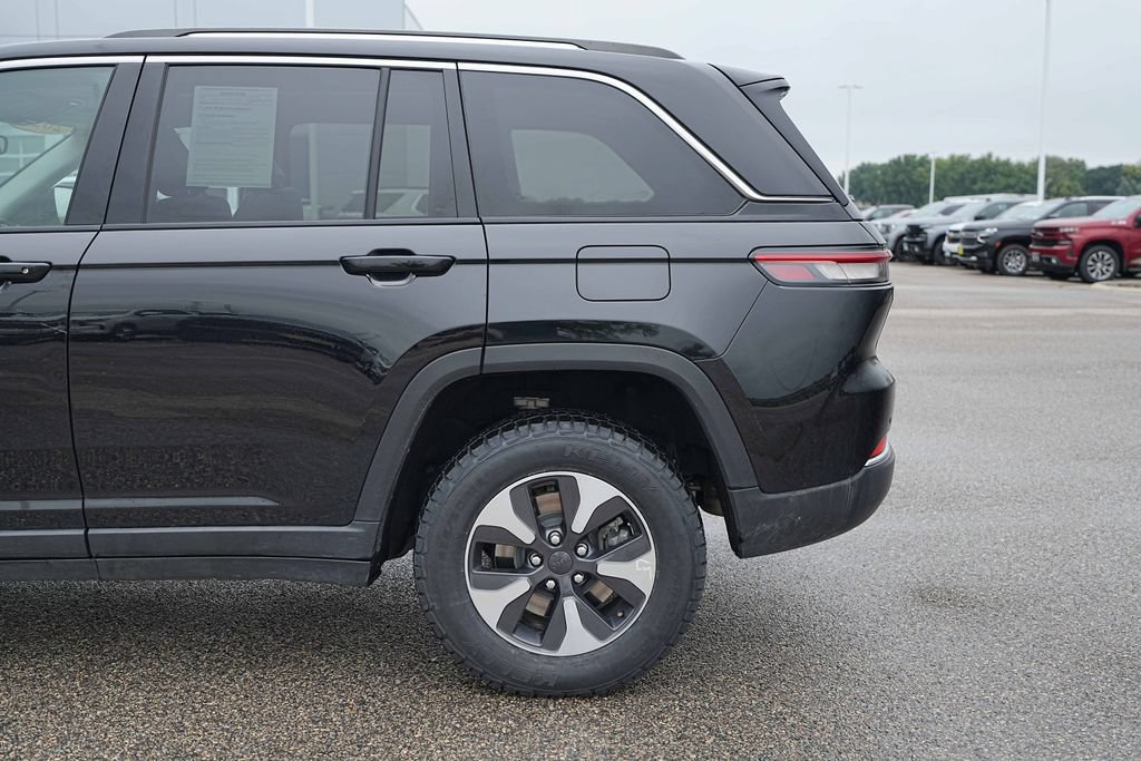Used 2024 Jeep Grand Cherokee Limited 4xe AWD/4WD image 11