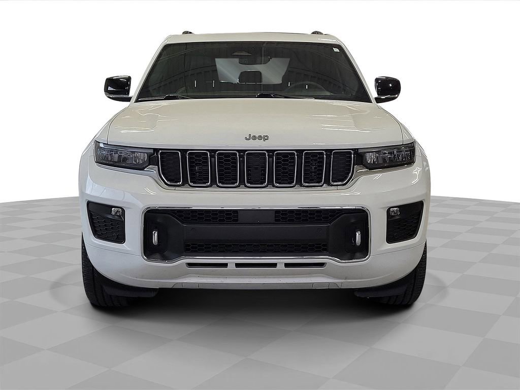 Used 2023 Jeep Grand Cherokee Overland image 2