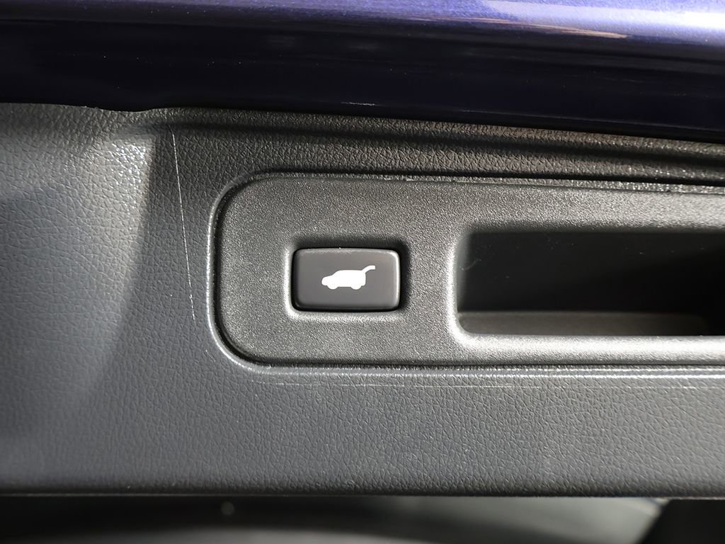 Used 2023 Honda Passport EX-L image 19